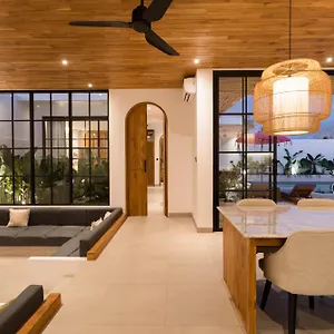 Villa Cosmo - By Yolla Hospitality Uluwatu (Bali)