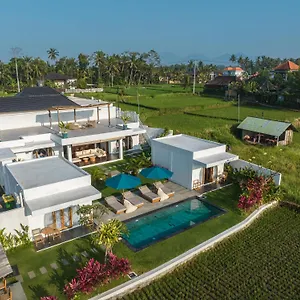 Zango - Fieldside Luxe 4br In Villa