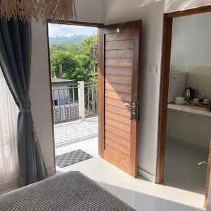 Homestay Iris