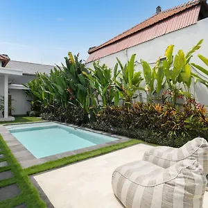 Isa Villa