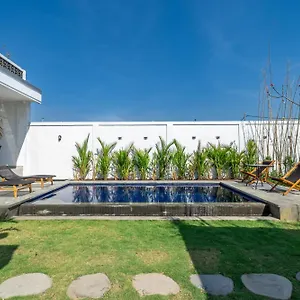 Rooftop Bliss - A Modern With Sweeping Views Villa Kerobokan (Bali)