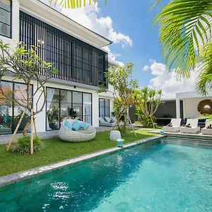 Stylish 4bed Luxury With Private Pool Access * Canggu (Bali)