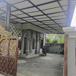 The Hidden Cliff Of North Bali Apartment Sukasada