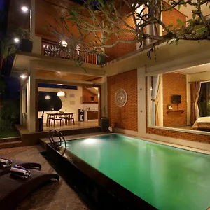 Villa Kanaka By Prabha Tampaksiring