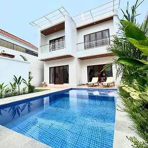 Canggu Villa *