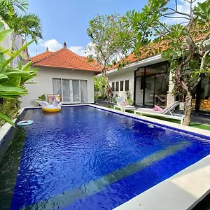Tranquil Family Retreat In Umalas Villa Kerobokan (Bali)