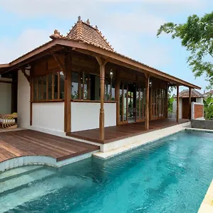 Villa Sunset Joglo Pool