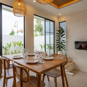 Modern 2-bedroom Private Pool With Sunken Lounge * Kerobokan (Bali)