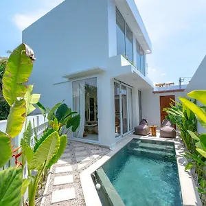 Lyma Loft Pererenan Villa *