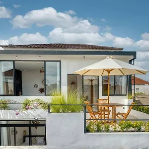 Rio 2br Brand New In Kerobokan, Bali Villa *