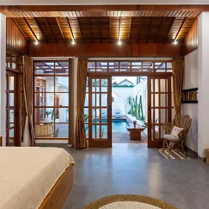 Gogo * Canggu (Bali)