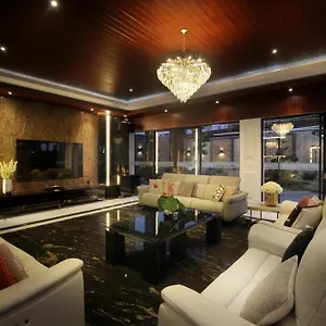 Anukula Villa, A Luxury 4-br Private Pool In Kemenuh Ubud