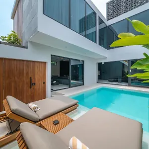 Under The Palms - A Luxurious 3-br In Canggu * Denpasar