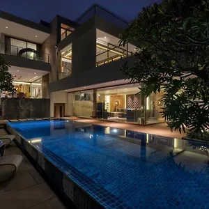 Western Taste Of 5 Bedroom Luxurious Cyn *
