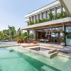 Tsuki No Yakata Villa Denpasar (Bali)