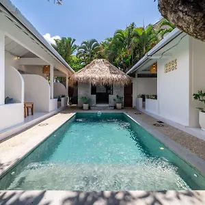 The Hepburn Stylish Single With Shared Pool 900m From Guest house *