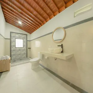 Bed & Breakfast Purana *