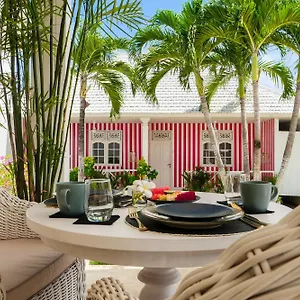 Bed & Breakfast Ria Uluwatu, Tropical Chic