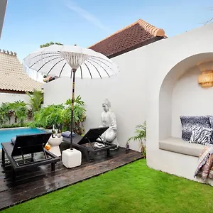 Villa Batu Belig House With Private Pool *