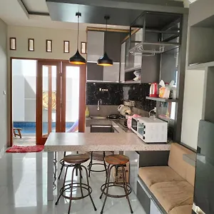 Villa Sanur2 *