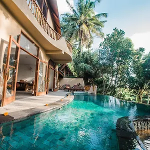 Villa Nautilus Treehouse