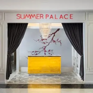 Eden'z Suite's Hotel 4*
