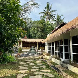 Bamboo Oasis Hotel *