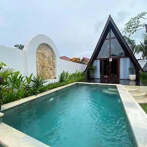 Wira's Tb Villas, One Bedroom Wooden Pool *
