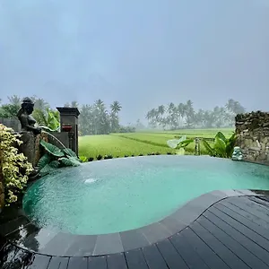 Aix Di Sawah Villa