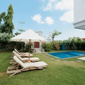 Ajeg Tumbak Bayuh - Sunset And Rice Paddy Views Villa