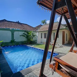 Calgary * Seminyak (Bali)