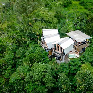 Guest house Nirata Treehouse *