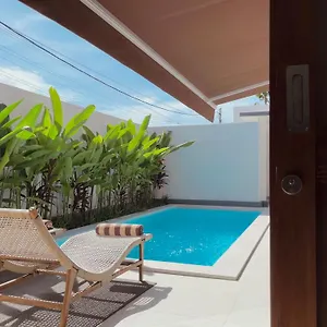 Tahuri Bali Canggu (Bali)