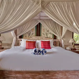Villa Soca 1 *