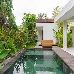 Casa Asih By Madhava Hospitality Bali Villa *