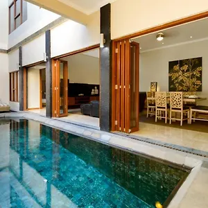 Super 4 Bed, Sleeps 8, Just 300m Walk From Villa Legian (Bali)