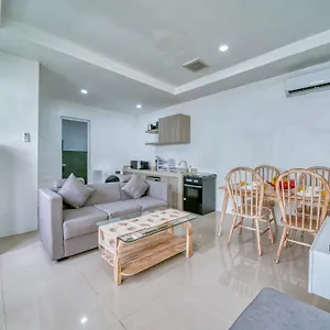 2 Bed Modern With Big Pool