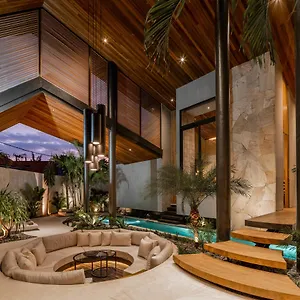 Levante Kerobokan (Bali)