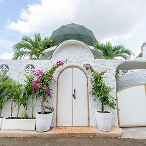 Villa The Dome