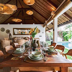 Parianca Bali *