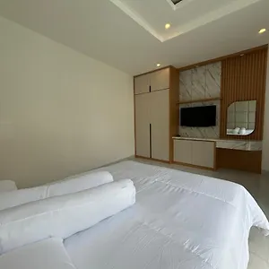 Nadya Jaya Luxury Bringkit