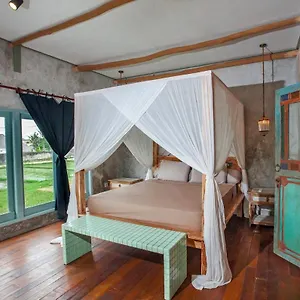 Villa Cozy 2br With Pool