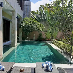 Nelayan Garden 6 *