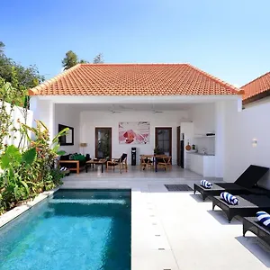 Gorgeous 2 Bed Pool Villa, Walk To * Seminyak (Bali)