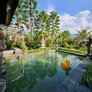 Nirun Garden - Balinese Traditional House In North Bali Villa *
