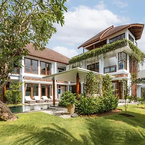 Villa Mary's