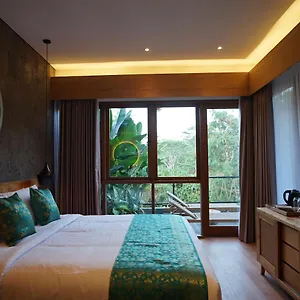 Hotel The Shanti Graha