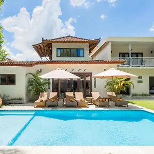 10 Bedroom Vista Villa