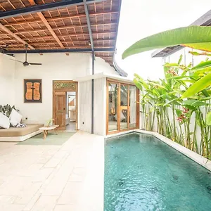 Villa Stylish 1-br With Pool, 800m To Echo *