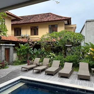 Hotel Bunga 3*